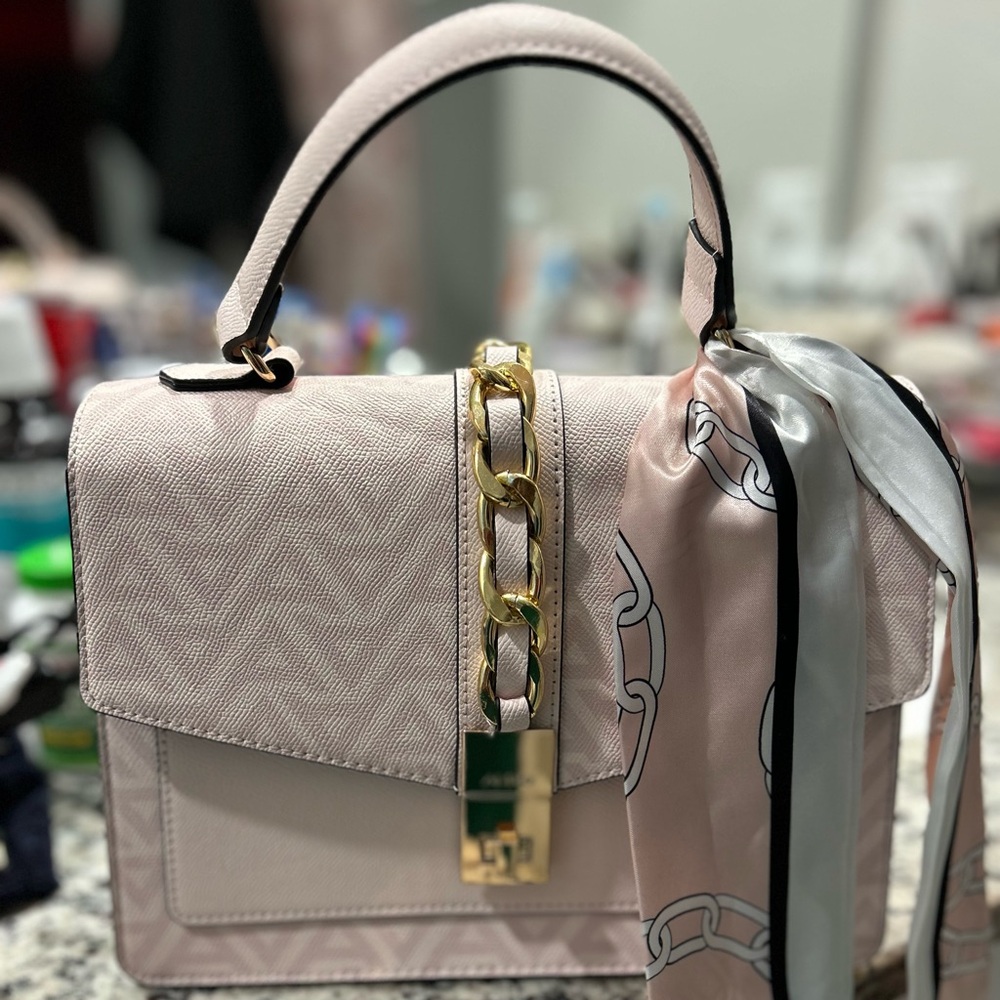 Aldo Satchel